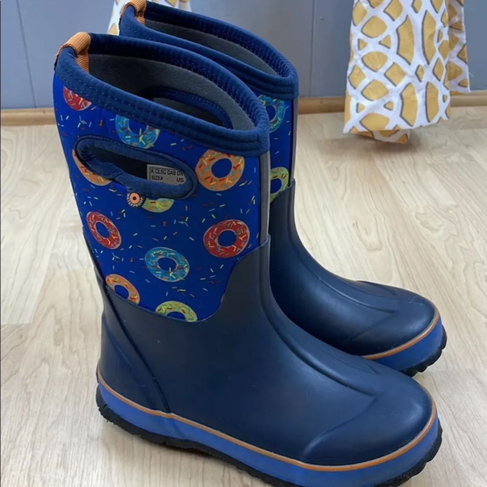 Bogs size 3